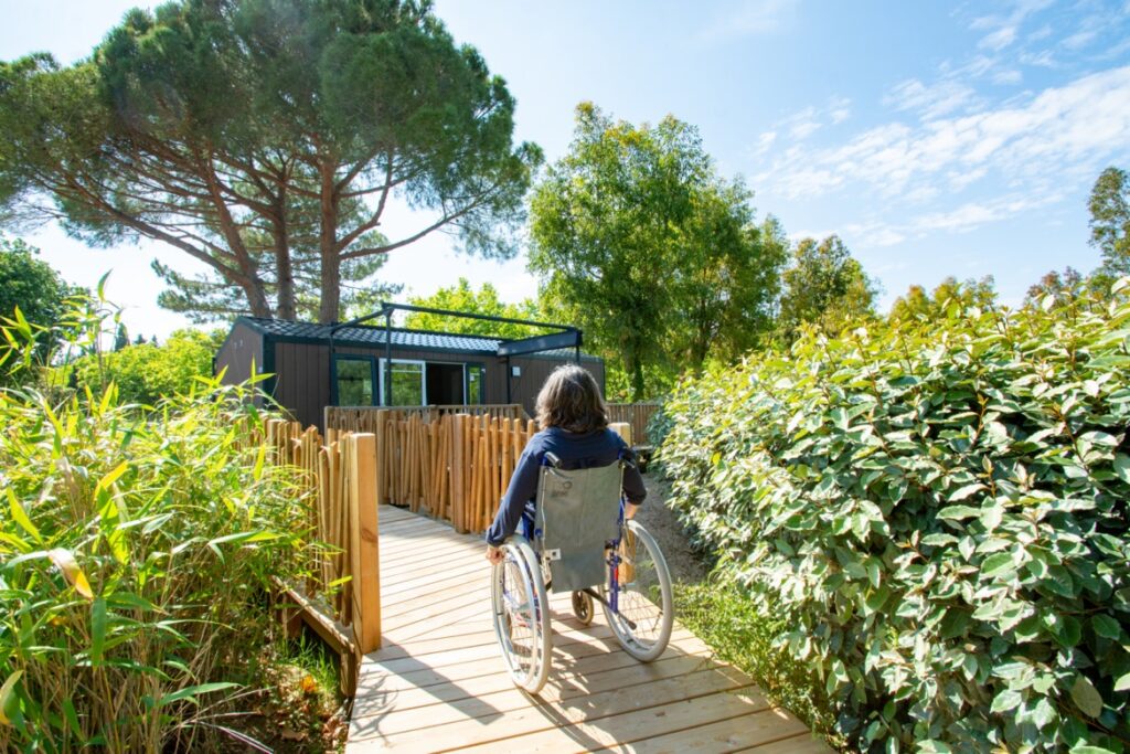 Accès en fauteuil roulant au mobile home Bahia PMR