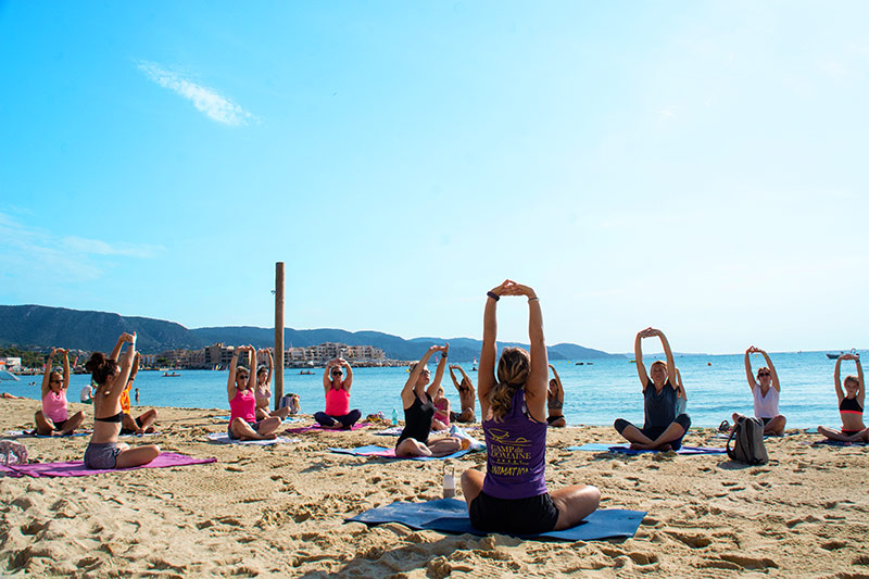yoga-plage-camp-du-domaine
