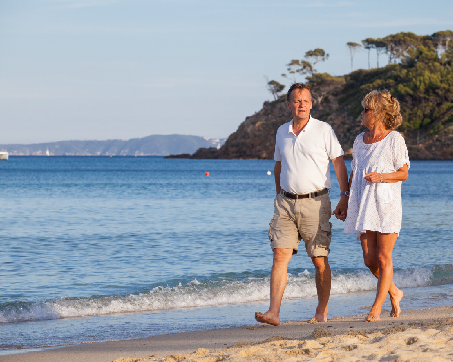 Couple profitant du grand air au Camp du Domaine