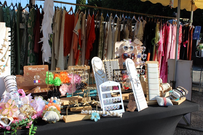 Avondmarkt van La Favière in Bormes-les-Mimosas